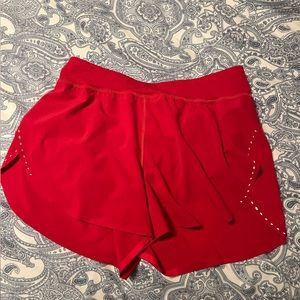 Lululemon Find your pace short size 6